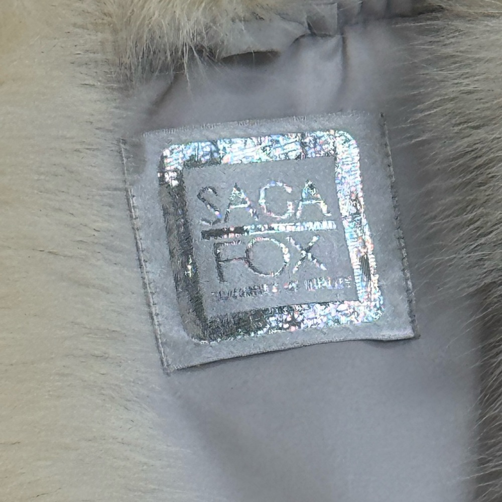 SAGA FOX Elegant White Long Fur Coat - Picture 4 of 12
